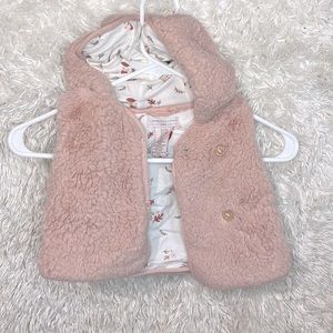 CATHERINE MALANDRINO Mini Faux Fur Teddy Bear Vest